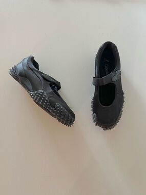 Puma Mostro Fey Satin Slip On Black Mary Jane Sneakers 8 Flats 40336802